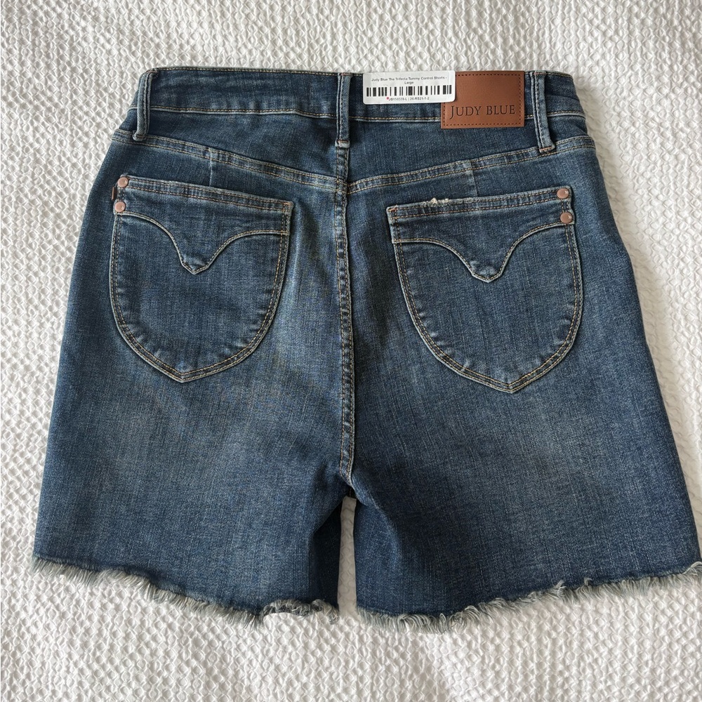 Judy Blue High Waist Tummy Control Cutoff Shorts Dark Wash Raw Hem NWT L - Picture 7 of 12